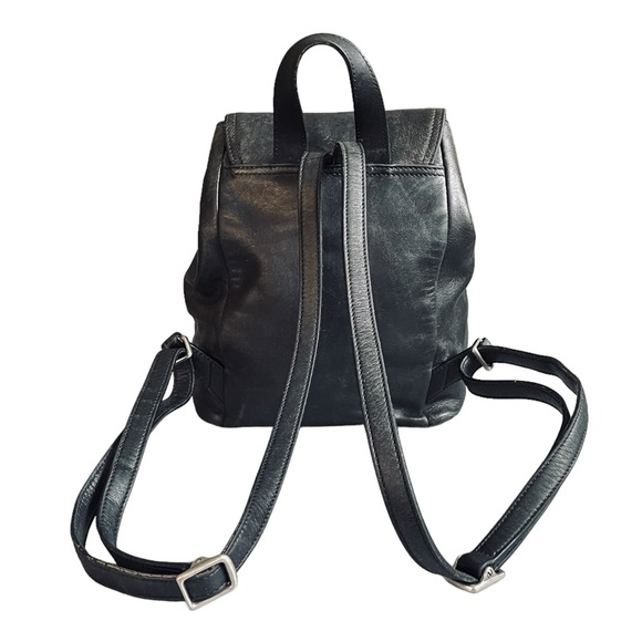 Coach Vintage Legacy 9858 Small Day Pack (backpack) measuring 10 X 8 - Picture 5 of 7